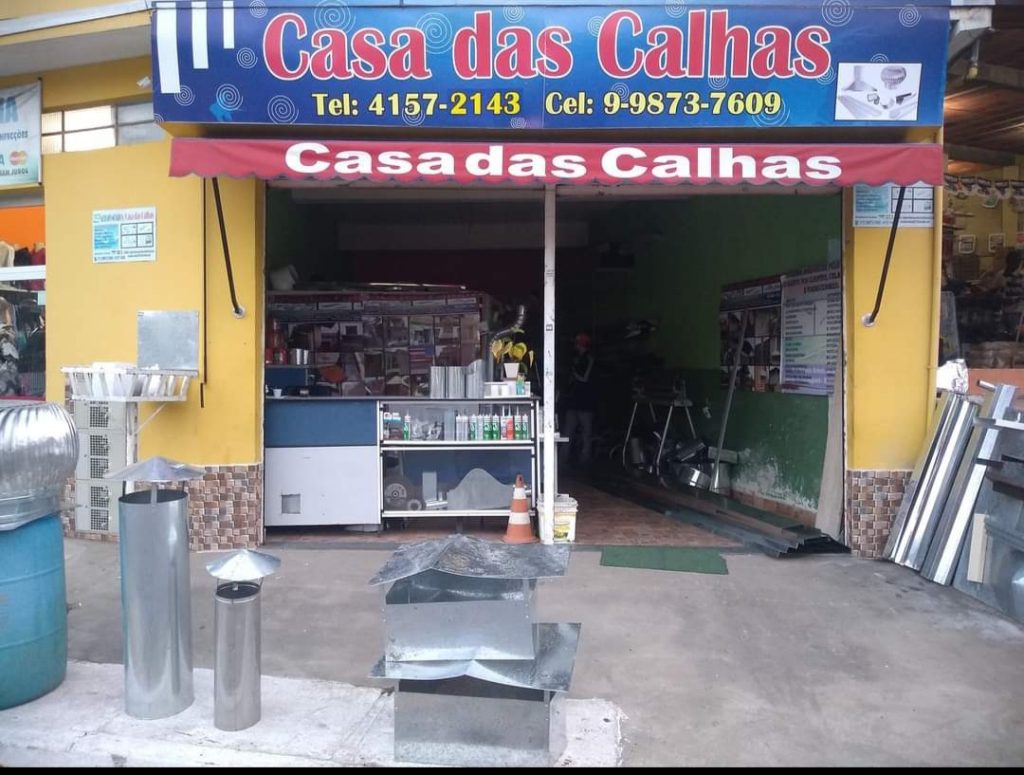 Calhas e rufos instalados pela Casa das Calhas